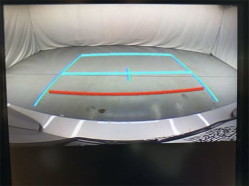 Used 2018 Toyota Prius Four image 17