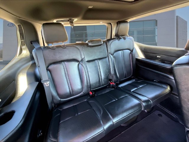 Used 2022 Jeep Wagoneer Series II w/ Premium Group I AWD/4WD image 28