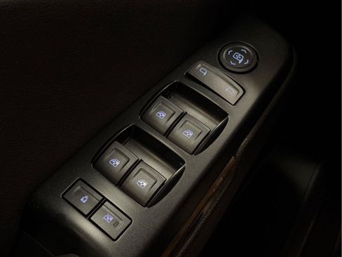Used 2019 Chevrolet Tahoe LS AWD/4WD image 37
