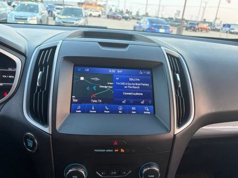Used 2020 Ford Edge SEL FWD image 13