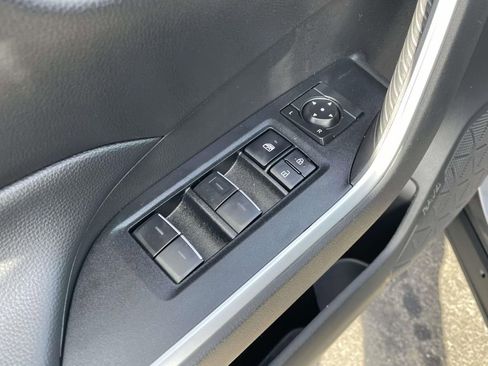 Used 2025 Toyota RAV4 XLE w/ Convenience Package image 28
