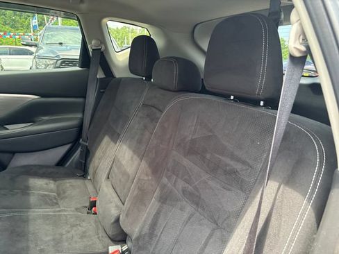 Used 2018 Nissan Murano SV AWD/4WD image 10