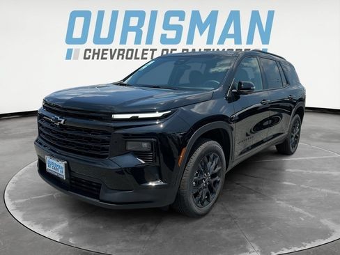 New 2026 Chevrolet Traverse LT w/ Midnight/Sport Edition FWD image 2
