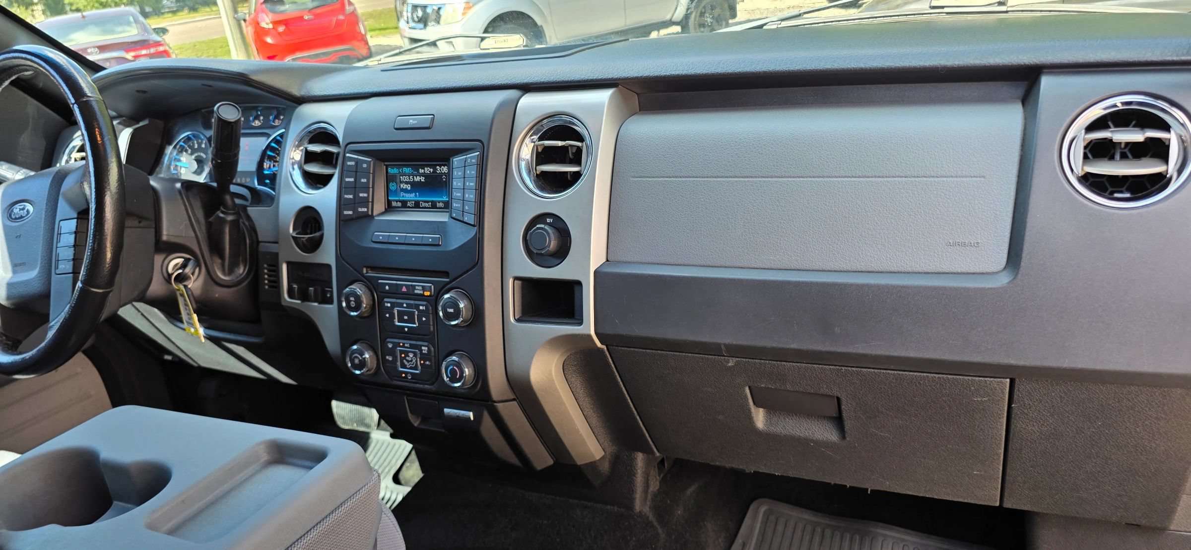 Used 2013 Ford F150 XLT w/ Luxury Equipment Group RWD image 13