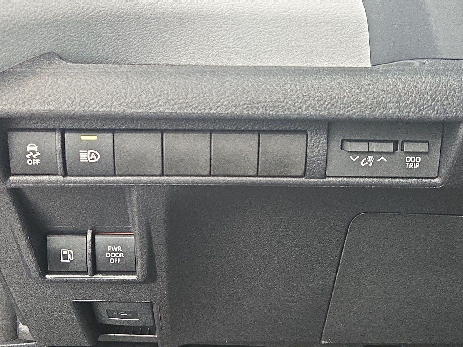 New 2026 Toyota Sienna XLE FWD image 26