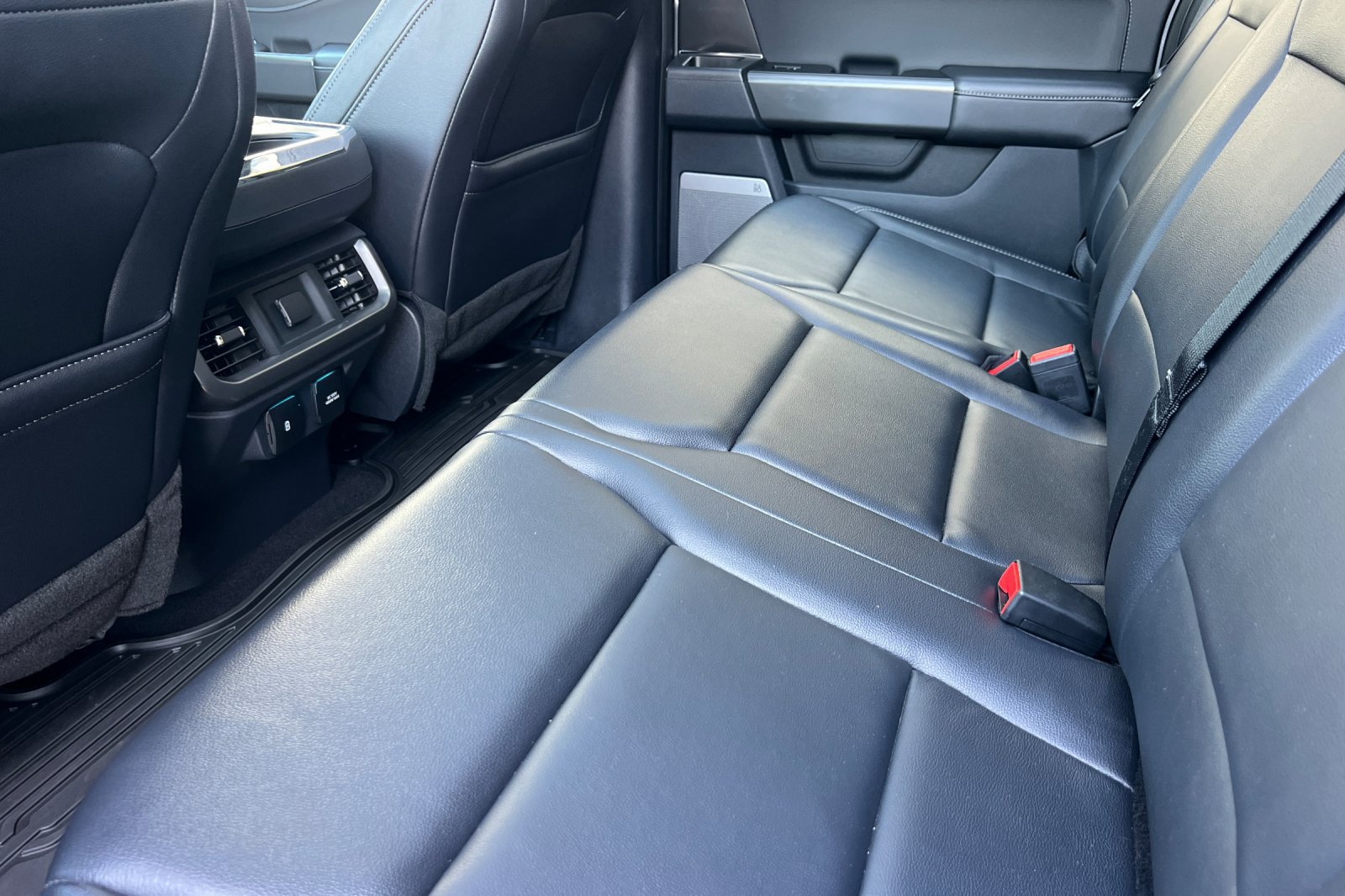 Used 2024 Ford F150 XLT w/ Equipment Group 303A High AWD/4WD image 16