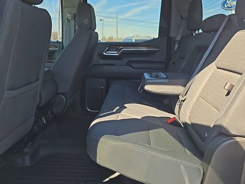 Used 2024 GMC Sierra 1500 Elevation image 36