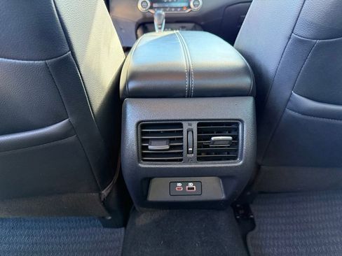 Used 2019 Nissan Altima 2.0 Edition One image 22