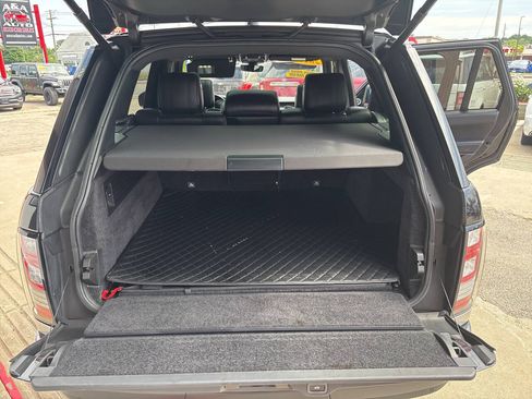 Used 2017 Land Rover Range Rover Supercharged AWD/4WD image 32