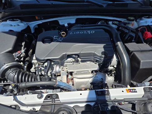 Used 2020 Chevrolet Malibu LT FWD image 23