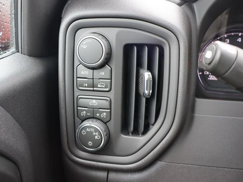 New 2026 Chevrolet Silverado 1500 W/T w/ WT Value Package AWD/4WD image 9