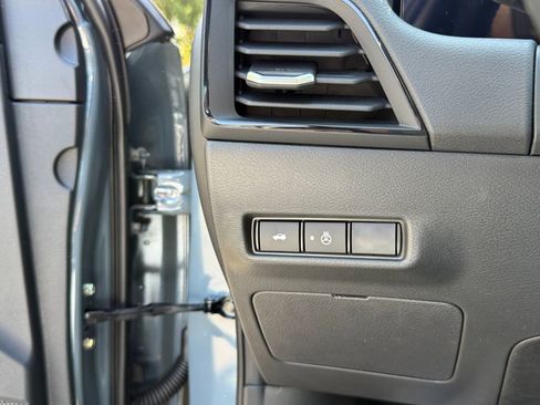 New 2026 Nissan Sentra SV w/ SV Convenience Package FWD image 15