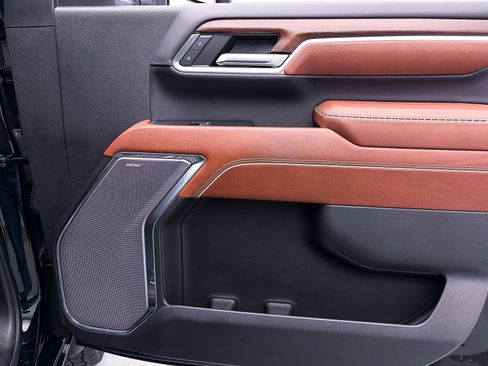 Used 2024 GMC Sierra 3500 Denali Ultimate image 54