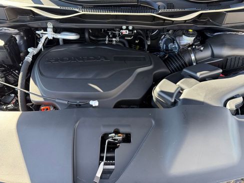 Certified 2026 Honda Odyssey Touring image 13