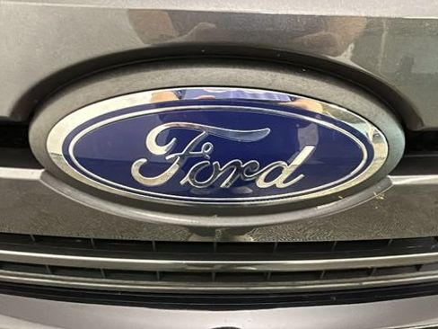 Used 2018 Ford F150 XLT w/ Equipment Group 302A Luxury AWD/4WD image 8