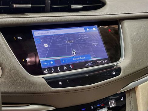 Used 2025 Cadillac XT5 Premium Luxury w/ LPO, Floor Liner Package AWD/4WD image 13