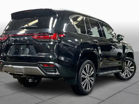 Used 2025 Lexus LX 600 4WD w/ Luxury Package image 12