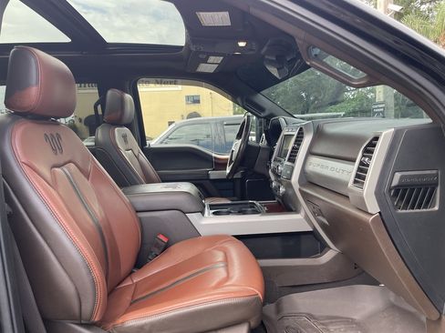 Used 2021 Ford F250 King Ranch w/ Tremor Off-Road Package AWD/4WD image 23