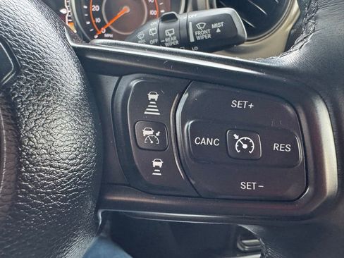 Used 2022 Jeep Wrangler Unlimited Sport image 15