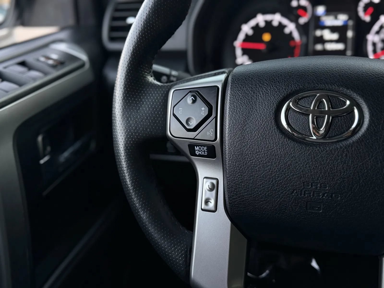 Used 2023 Toyota 4Runner SR5 Premium w/ Moonroof Package AWD/4WD image 22