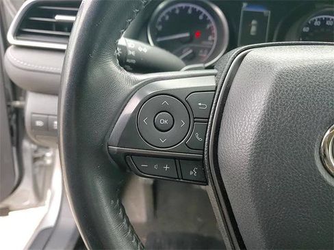 Certified 2022 Toyota Camry SE image 14