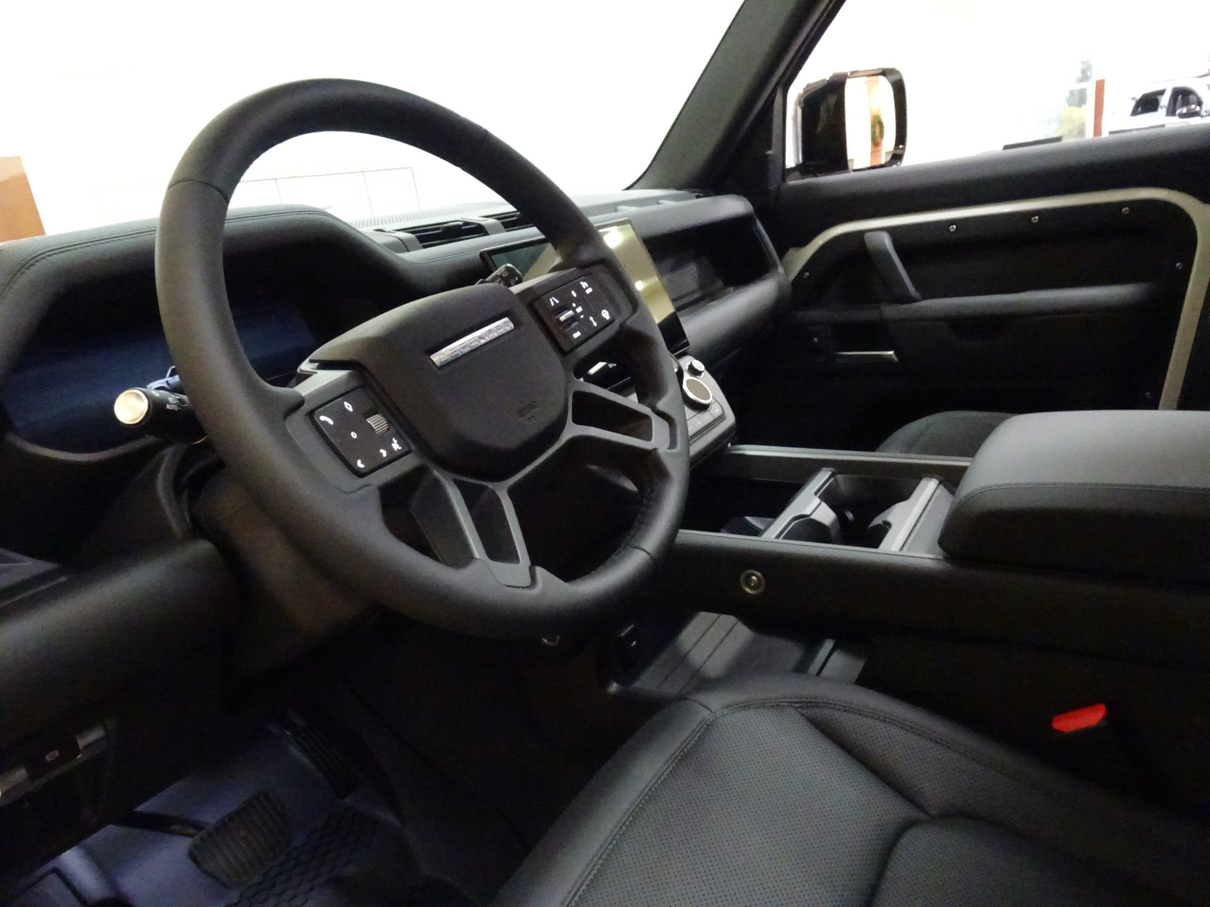 New 2026 Land Rover Defender 110 S AWD/4WD image 3