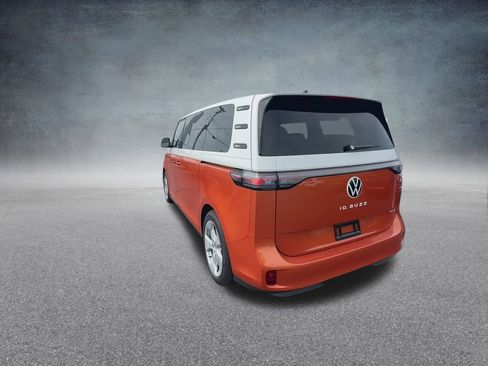 New 2025 Volkswagen ID. Buzz Pro S Plus image 16