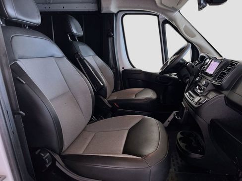 Used 2024 RAM ProMaster 2500 w/ Safety Group FWD image 27