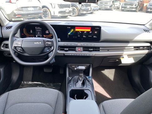 New 2026 Kia K4 LXS image 23