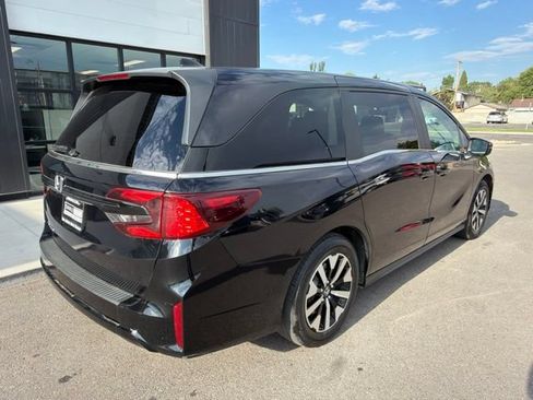 Used 2025 Honda Odyssey EX-L image 10