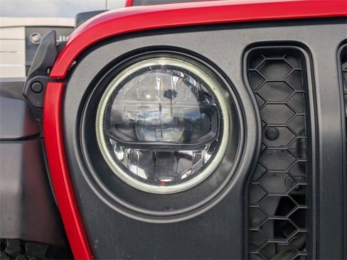 Used 2023 Jeep Wrangler Unlimited Rubicon w/ Steel Bumper Group image 10