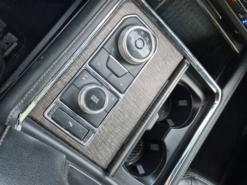 Used 2021 Ford Expedition Max Limited image 14