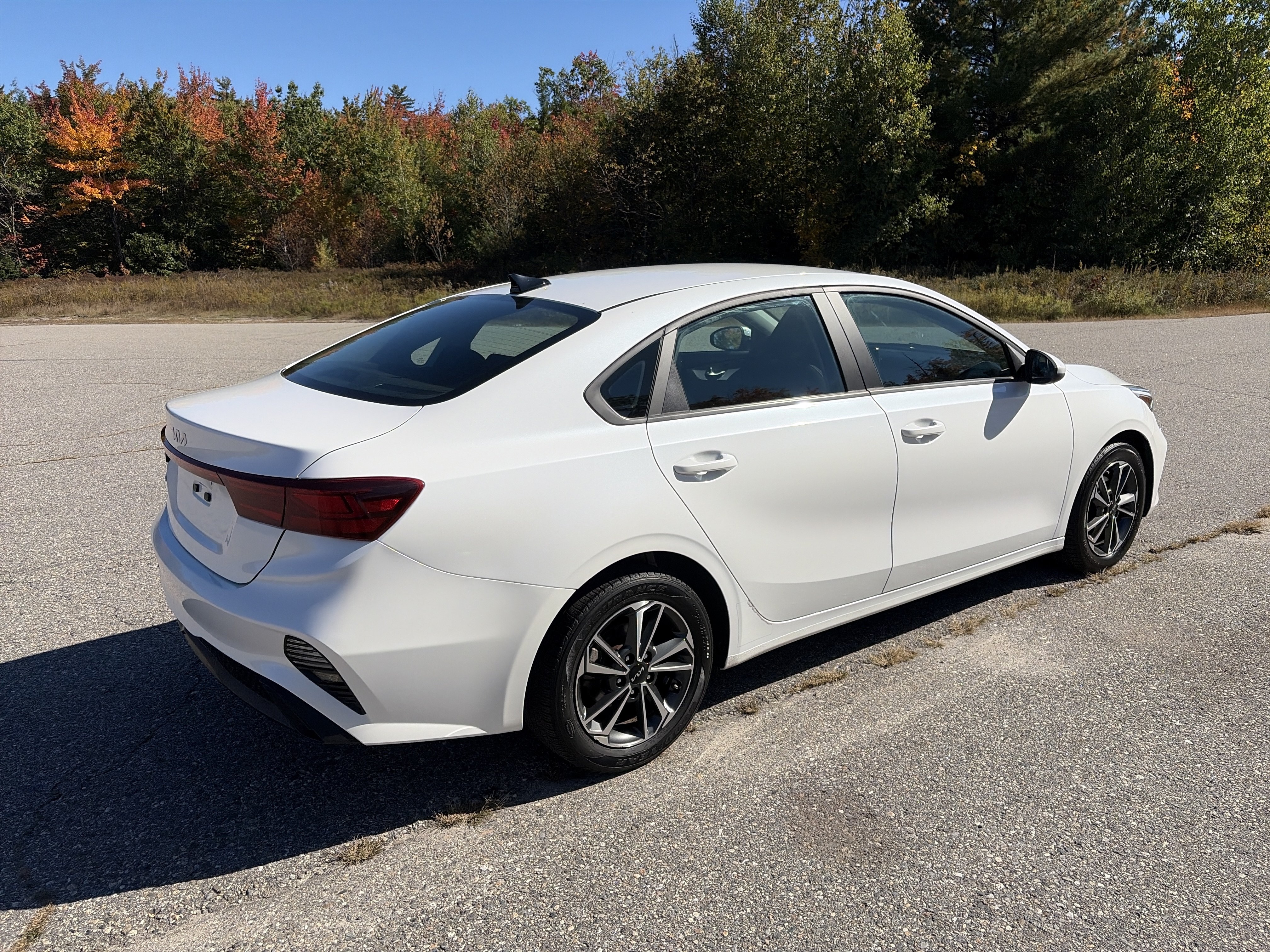 Certified 2024 Kia Forte LXS FWD image 5