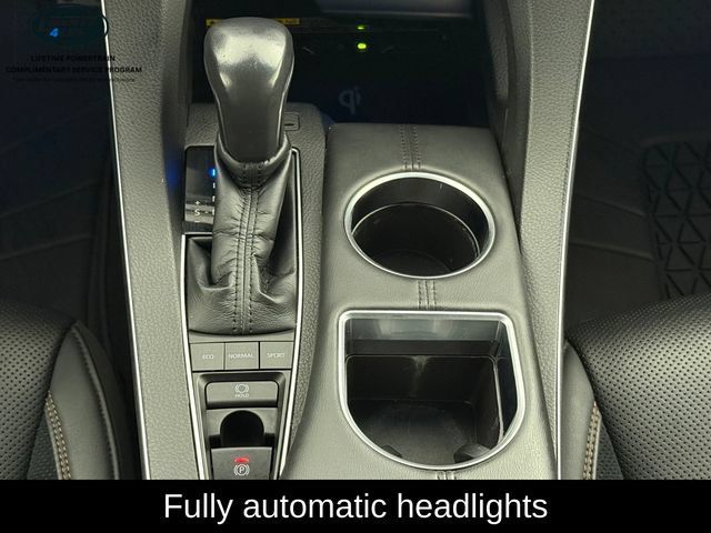Used 2021 Toyota Avalon XSE FWD image 25