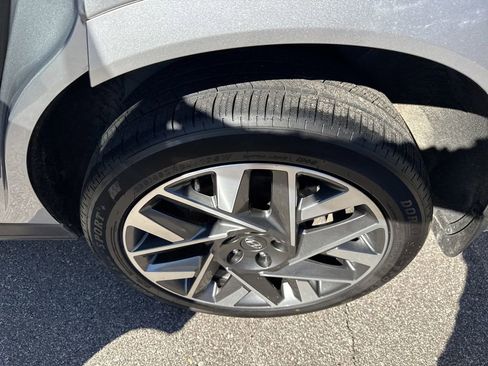 Used 2022 Hyundai Santa Fe Calligraphy image 12