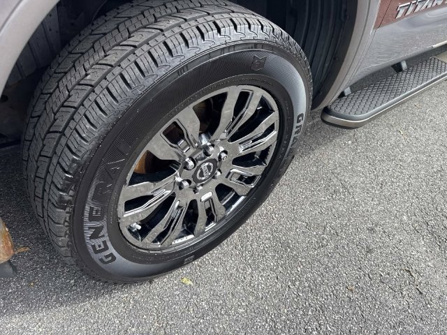 Used 2017 Nissan Titan Platinum Reserve AWD/4WD image 12