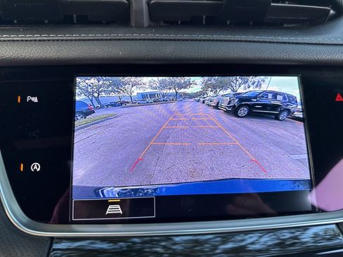 Used 2024 Cadillac XT5 Premium Luxury image 33