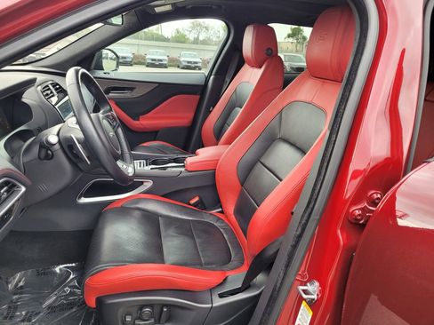 Used 2017 Jaguar F-PACE S image 14