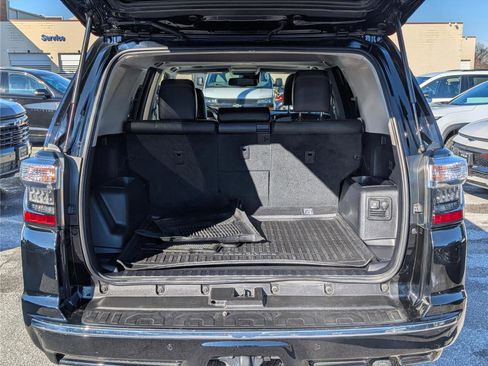 Used 2022 Toyota 4Runner Limited image 13