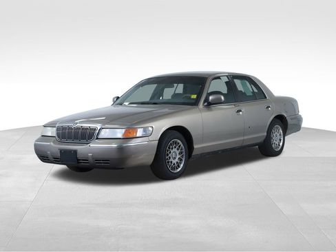 Used 2001 Mercury Grand Marquis GS image 8