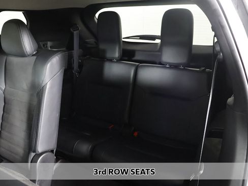 Used 2024 Mitsubishi Outlander SE image 8