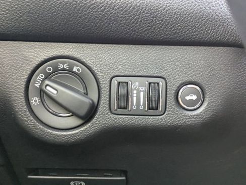 Used 2019 Dodge Challenger SRT Hellcat w/ Plus Package image 27