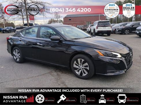 Used 2024 Nissan Altima 2.5 S image 3