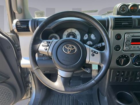 Used 2012 Toyota FJ Cruiser 2WD w/ Upgrade Pkg image 13