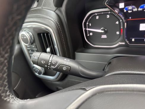 Used 2023 GMC Sierra 3500 Denali image 33