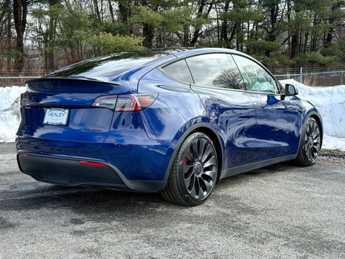 Used 2020 Tesla Model Y Performance image 9