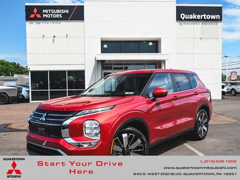 New 2025 Mitsubishi Outlander SE AWD/4WD image 1