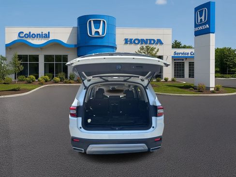 Used 2023 Honda Pilot Touring image 36