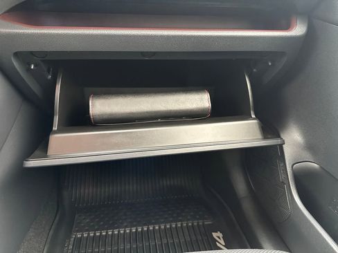 Used 2020 Toyota RAV4 Limited image 30