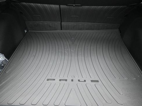 New 2026 Toyota Prius XLE image 17